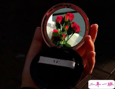 心情低迷压抑带图片的个性说说 没有一个女人喜欢听你讲道理15