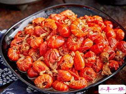 吃货吃小龙虾的文案 2020第一次吃小龙虾的说说带图片1