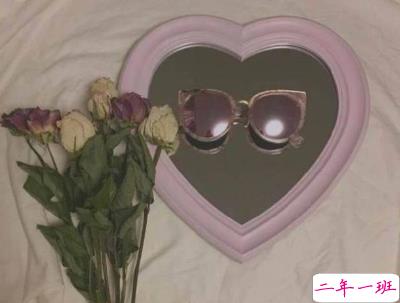 朋友圈经典爱情说说配图 学会爱然后长大7