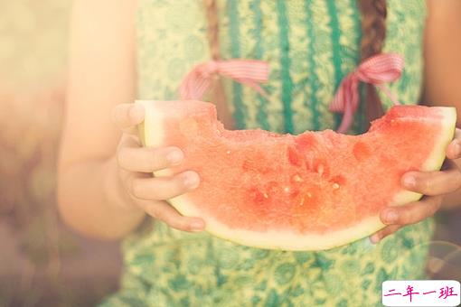 2019抖音经典爱情说说带图片 长大后逐渐懂得的爱情道理7