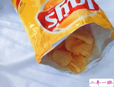 发朋友圈的潮流句子带图片 今年很火的金句高逼格13