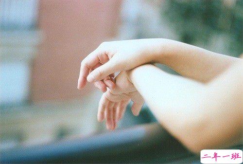 简单低调秀恩爱的说说带图片 朋友圈表示自己很幸福的说说2