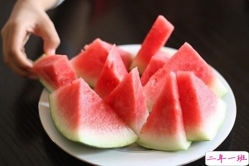 温暖幸福的爱情说说带图片 给另一半的细水长流的情话句子12