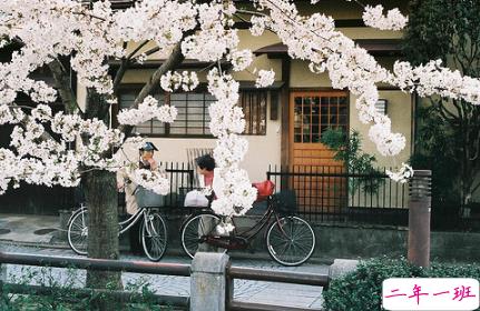 最火情侣说说秀恩爱短句带图片 超级喜欢一个人的说说10