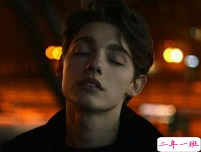 男生霸道高傲说说带图片 男生霸气社会句子4