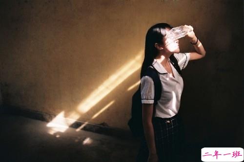 朋友圈晚安说说致自己一句话 睡前一句晚安说说带图片15