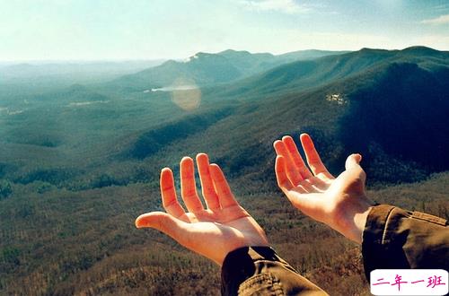 日常爱情说说经典有意义带图片 我喜欢你来自心脏不是口腔5