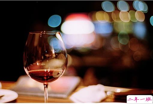 日常爱情说说经典有意义带图片 我喜欢你来自心脏不是口腔14