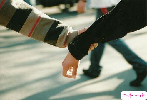 2019情人节秀恩爱说说霸气幸福 高调情侣说说独特有创意配图13