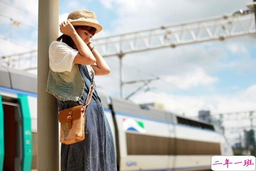 打动人心的一段话爱情说说配图 14条很经典的爱情长说说2