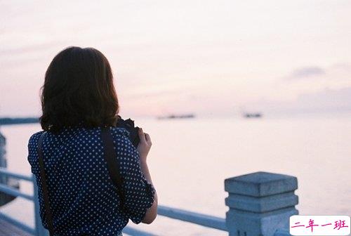 打动人心的一段话爱情说说配图 14条很经典的爱情长说说9