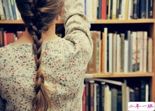 打动人心的一段话爱情说说配图 14条很经典的爱情长说说11