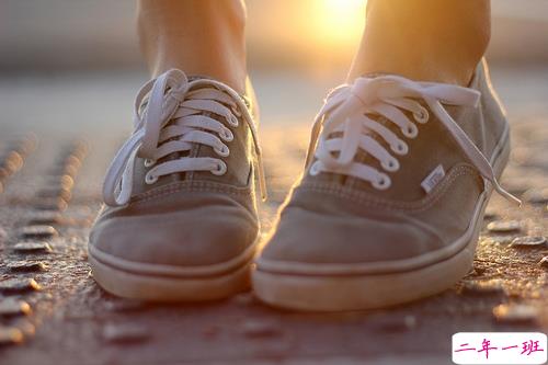 为明天而努力的励志说说致自己 有关于积极奋斗的励志说说共勉6