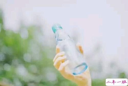 关于爱情的简单有哲理的句子带图片 不要贪心找到那个对的人就第一时间决定吧14