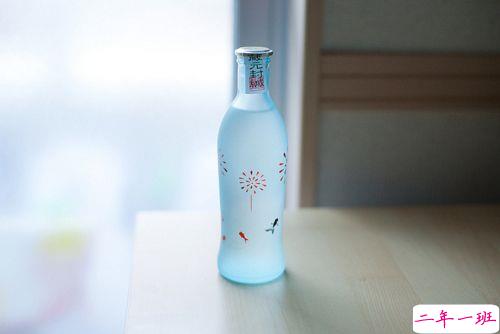 浪漫甜蜜唯美的爱情小句子带图片 世间万物皆不如你眉眼动人1