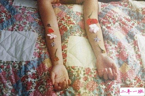 唯美又经典的青春成长说说带图片 不予时光度流年3