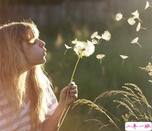 关于爱情简单又有道理的句子配图 爱情是一个人的天荒地老12