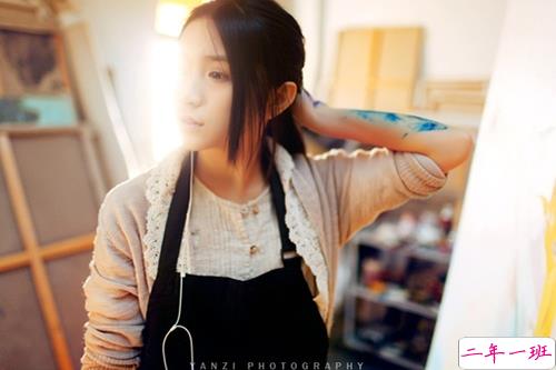 2018点赞最多的说说加图片:速热的人也速冻,热闹的人易散场1