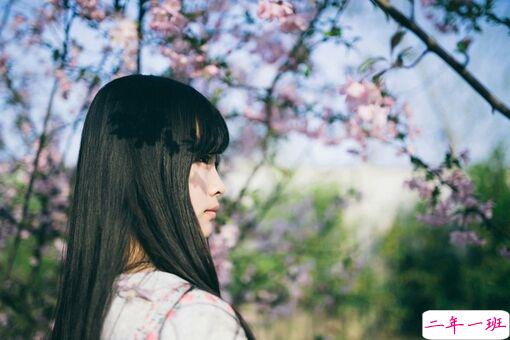 恋爱中只有自己知道的小情绪句子带图片 我见过银河但我仍只爱你这一颗星11