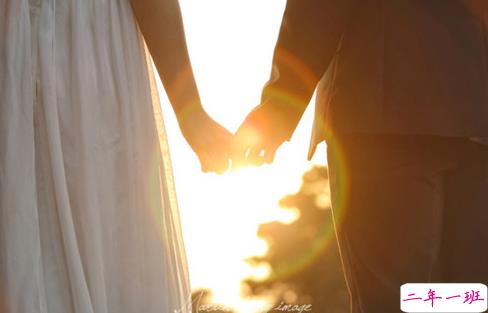 2018流行说说配图:今天是一个好天气,我希望你们都能遇上你们所爱的人。8