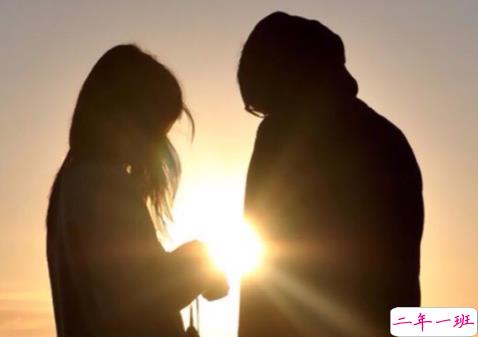 qq朋友圈关于爱情的图片说说大全2018 陪你直到世界尽头6