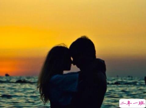 qq朋友圈关于爱情的图片说说大全2018 陪你直到世界尽头11