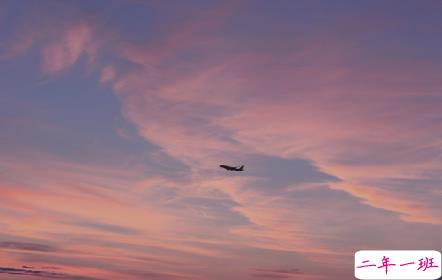 八月第一天经典朋友圈带图片说说 遇见八月遇见所有美好5