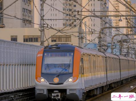 八月第一天经典朋友圈带图片说说 遇见八月遇见所有美好6