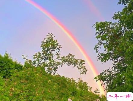 八月第一天经典朋友圈带图片说说 遇见八月遇见所有美好15