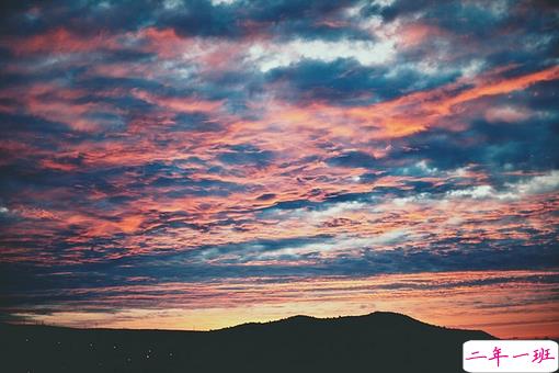 2019新年励志好听的句子 2019朋友圈新年励志说说带图片1