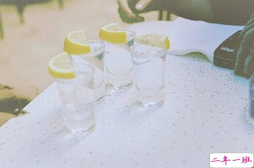 15条值得学习的励志说说带图片 阳光简短的励志说说配图5