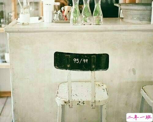 优美有诗意的唯美文艺英文说说带图片12