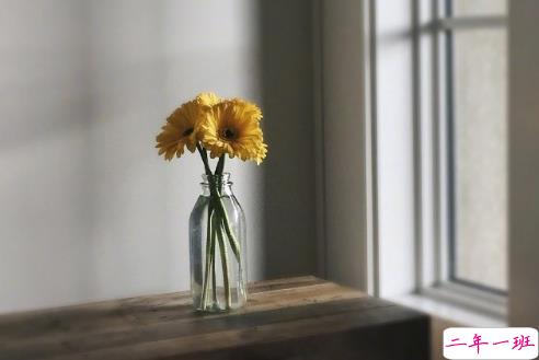 很扎心但很有道理的励志说说带图片 激励人心的很现实的一句话说说10