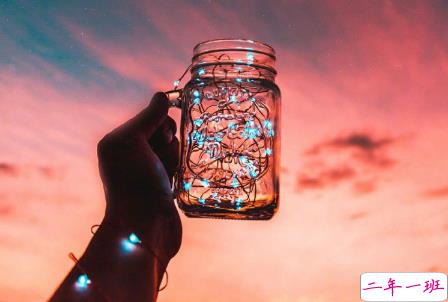 很扎心但很有道理的励志说说带图片 激励人心的很现实的一句话说说17