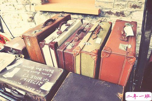 关于现实生活人生的哲理说说带图片 一个人活着应该永远要把目光投向远方2