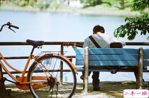 关于现实生活人生的哲理说说带图片 一个人活着应该永远要把目光投向远方9