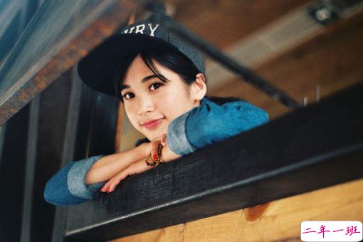 关于现实生活人生的哲理说说带图片 一个人活着应该永远要把目光投向远方12