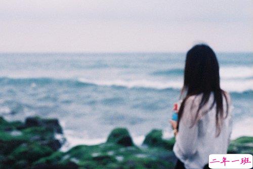 关于爱情的经典精辟说说带图片 人一旦爱了一颗心就能百转千回1