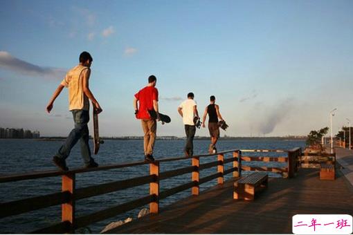 青春友情天长地久的说说带图片 万水千山有你们陪我一起走过4