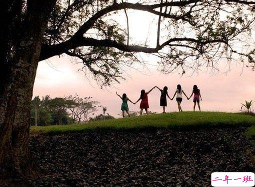 青春友情天长地久的说说带图片 万水千山有你们陪我一起走过8