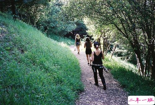 青春友情天长地久的说说带图片 万水千山有你们陪我一起走过15