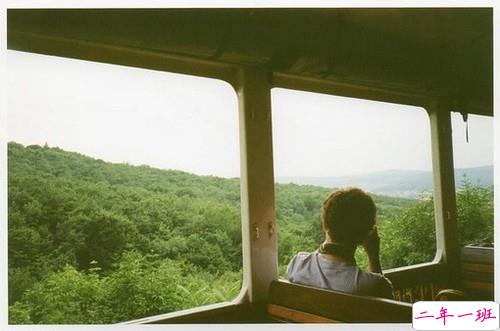 文字控最爱唯美诗意的图片句子 所有的记忆都是潮湿的11