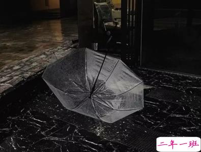 失眠朋友圈文案带图片 四下无人的夜最想听你的晚安11