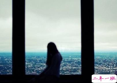 一个人的说说悲伤配图 世界太暗人心太黑爱情太傻2