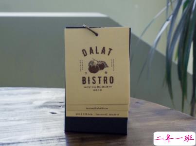 最伤感的晚安句子精选配图 有点忧伤的简单说说7