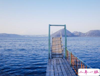 最伤感的晚安句子精选配图 有点忧伤的简单说说14