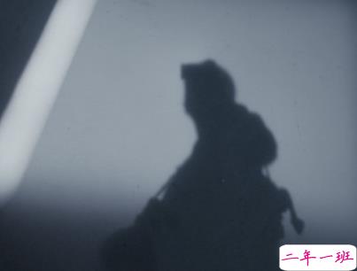 最伤感的晚安句子精选配图 有点忧伤的简单说说15