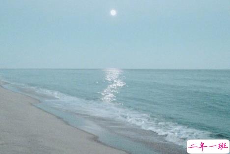 女生委屈到死的扎心句子说说带图片 何必把好感放大成喜欢4