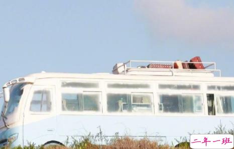 女生委屈到死的扎心句子说说带图片 何必把好感放大成喜欢13