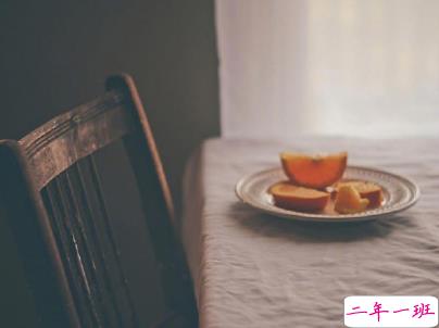 人心凉了的伤感说说带图片 水凉了可以喝心凉了连呼吸都痛1